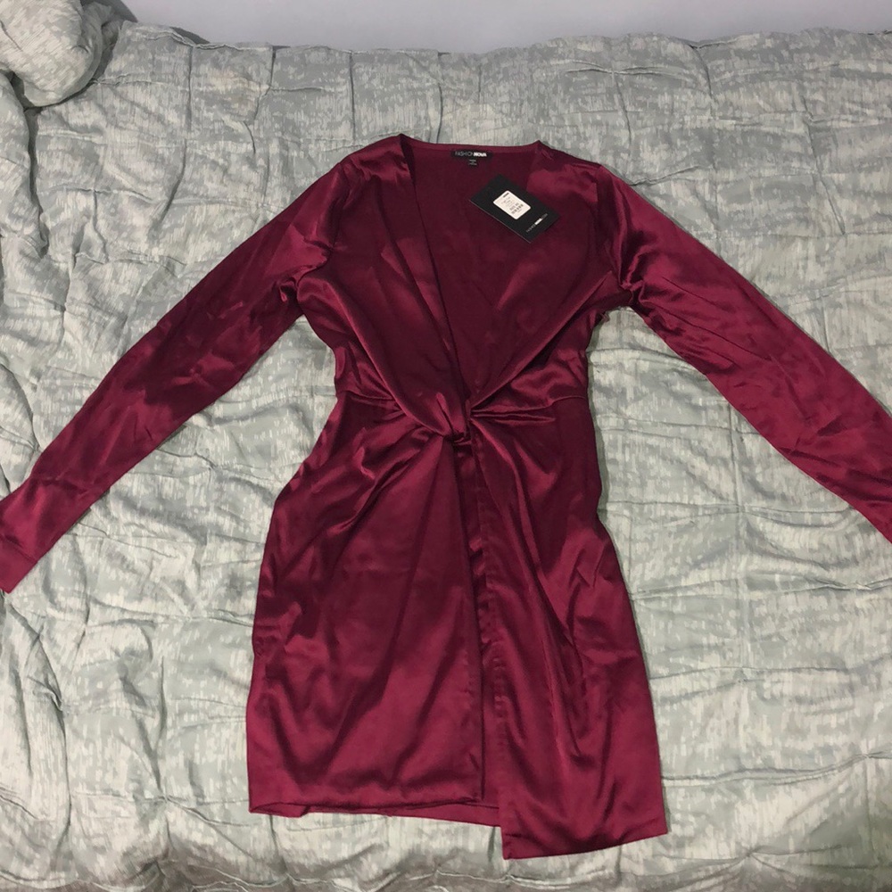 Fashion nova dress - Picture 2 of 5